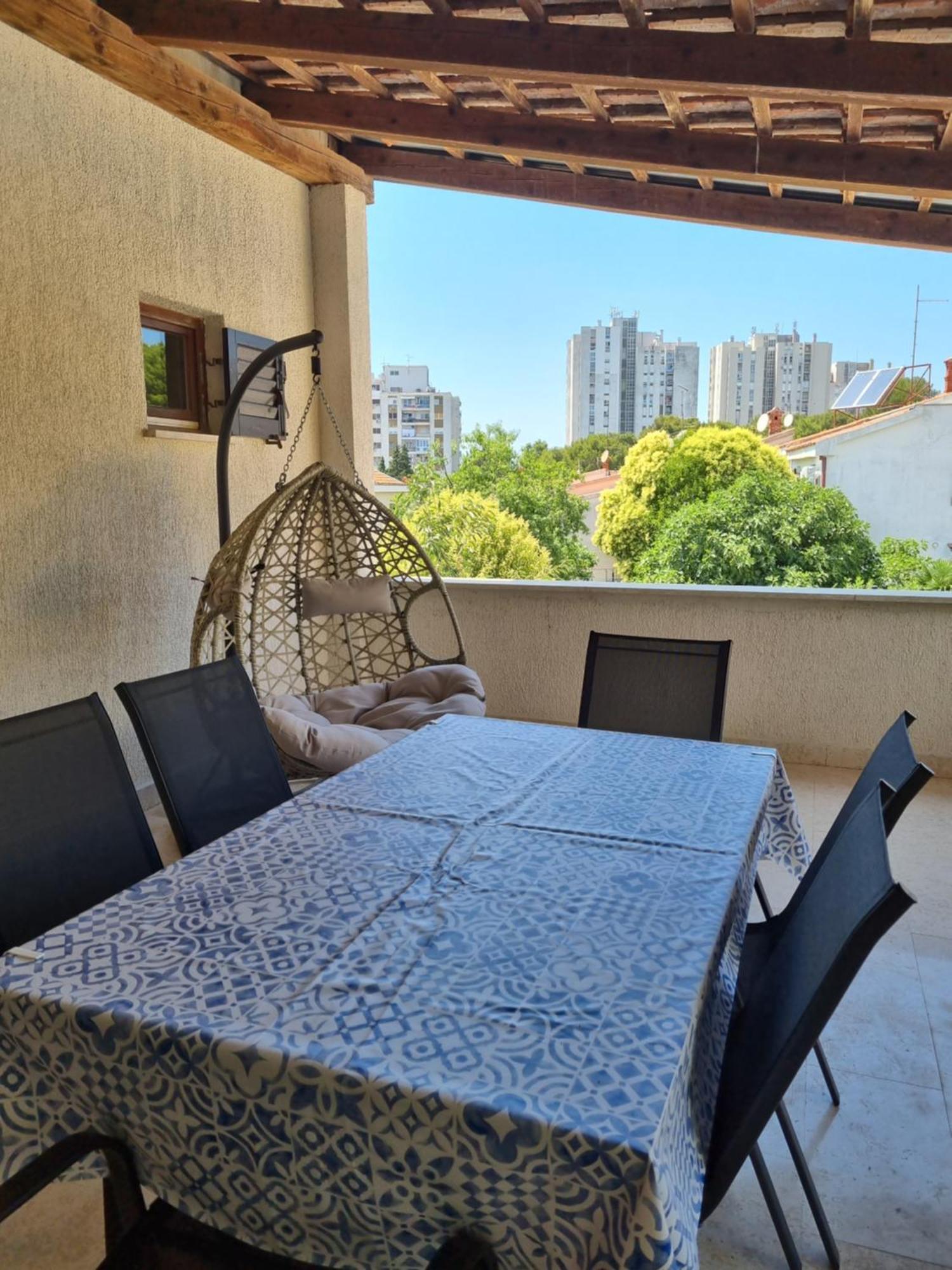 Paradiso Arx I Apartman Pula